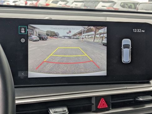 Used 2024 Kia Sorento S image 21