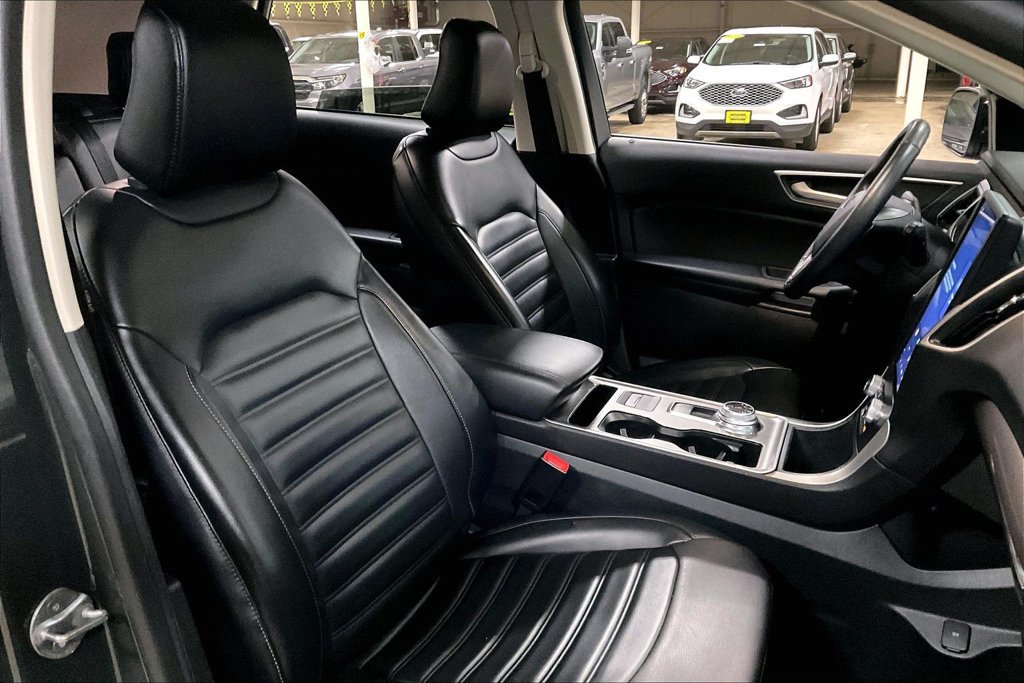 Certified 2024 Ford Edge SEL AWD/4WD image 7