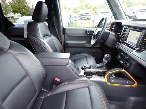 Certified 2021 Ford Bronco Badlands image 9