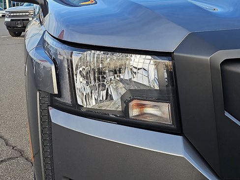 Used 2022 Nissan Frontier S w/ Technology Package image 9