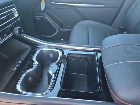 New 2026 Chevrolet Traverse Z71 w/ Enhanced Driving Package AWD/4WD image 26