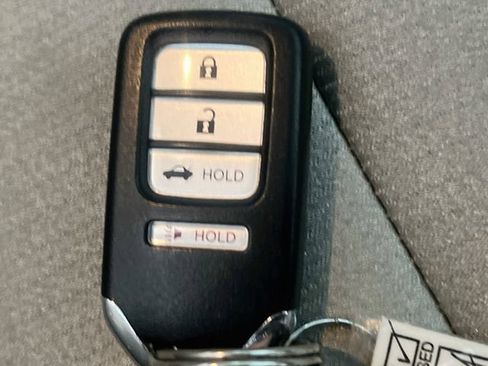 Used 2018 Honda Accord LX image 33