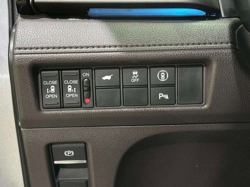 Used 2023 Honda Odyssey Touring image 37