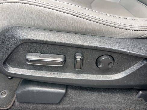 Used 2023 Honda Pilot Touring image 31
