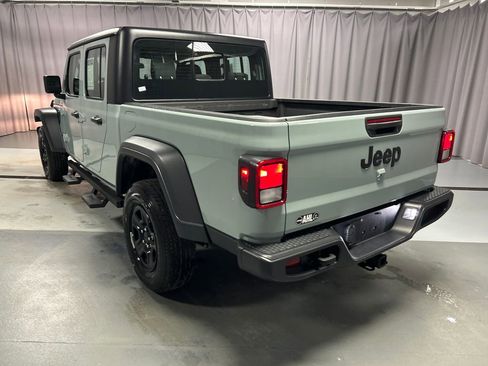 Used 2023 Jeep Gladiator Sport w/ Trailer Tow Package image 5