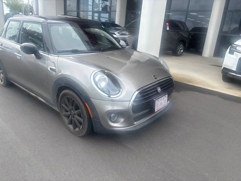 Used 2021 MINI Cooper 4-Door Hardtop FWD image 10