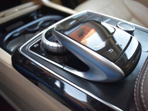 Used 2018 Mercedes-Benz GLE 350 GLE 350 4MATIC SUV image 39