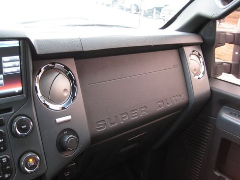 Used 2015 Ford F250 Lariat w/ Chrome Package image 23