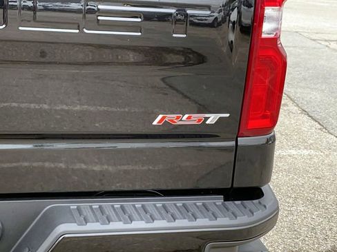 Used 2023 Chevrolet Silverado 1500 RST image 5