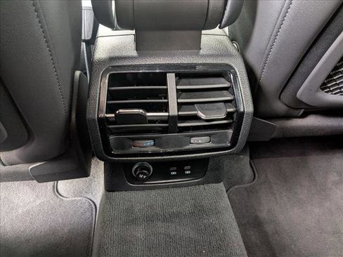 Used 2024 Audi Q3 2.0T Premium image 17