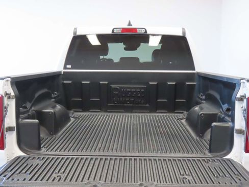Used 2024 RAM 1500 Laramie AWD/4WD image 5