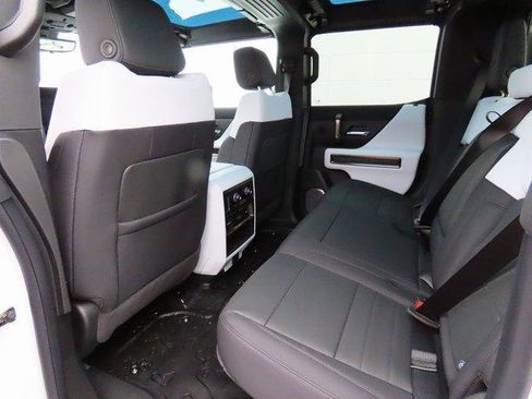 New 2025 GMC Hummer EV 3X w/ Battery Pack, 24 Module Pack image 25