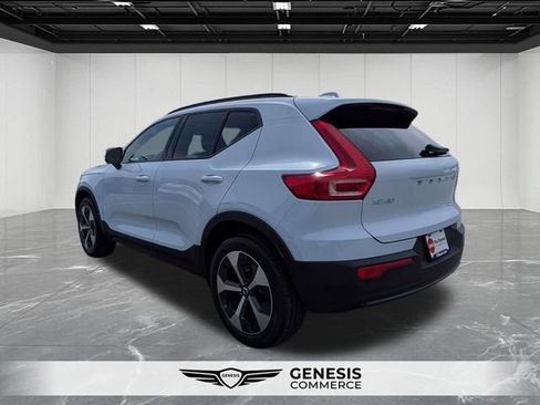 Used 2026 Volvo XC40 B5 Plus w/ Protection Package Premier AWD/4WD image 3
