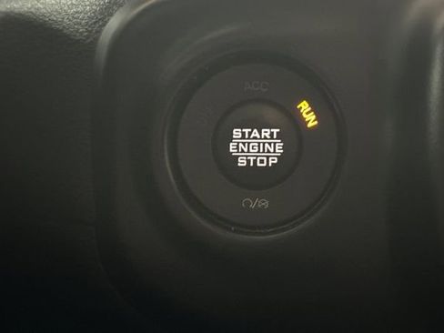 Used 2022 Jeep Gladiator Rubicon w/ Dual Top Group image 25