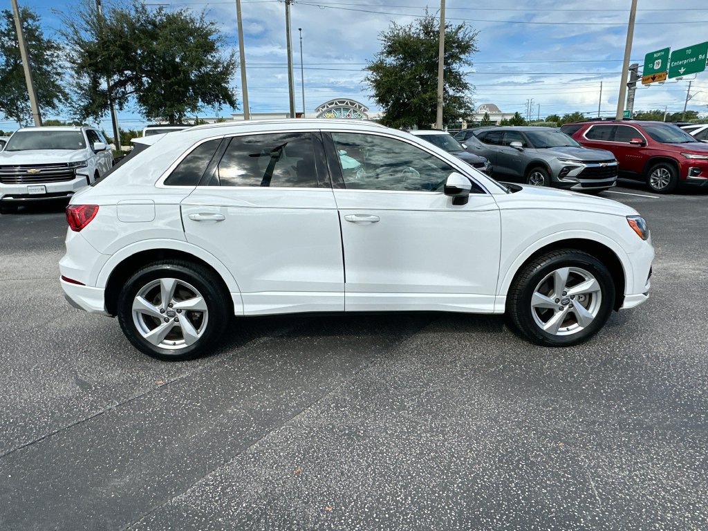 Used 2019 Audi Q3 2.0T Premium AWD/4WD image 4