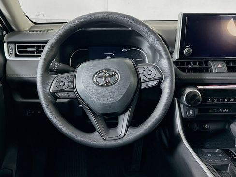 Used 2025 Toyota RAV4 LE FWD image 17