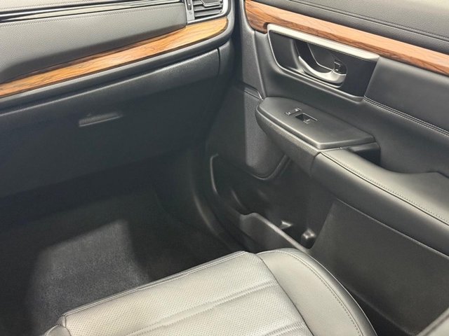 Used 2020 Honda CR-V Touring image 12