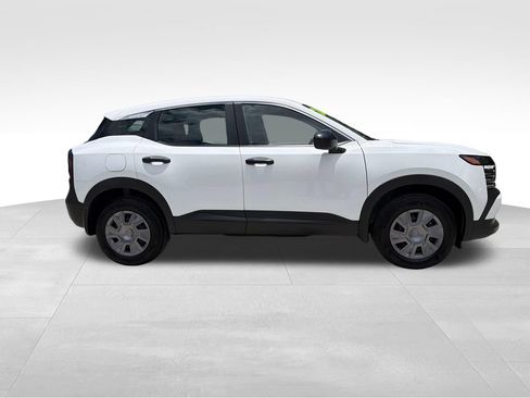 Used 2026 Nissan Kicks S FWD image 8