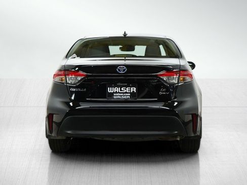 Used 2025 Toyota Corolla LE image 4