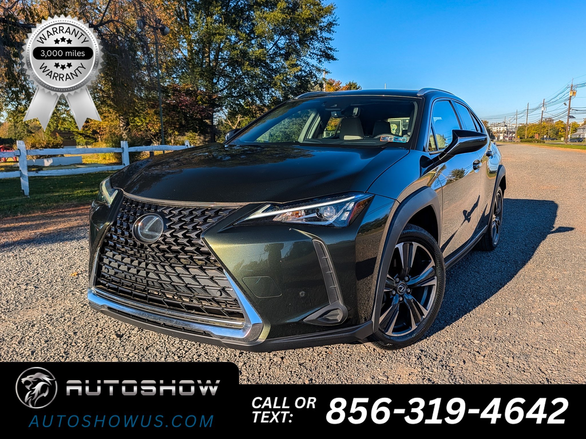 Used 2019 Lexus UX 200 w/ Premium Package FWD image 1