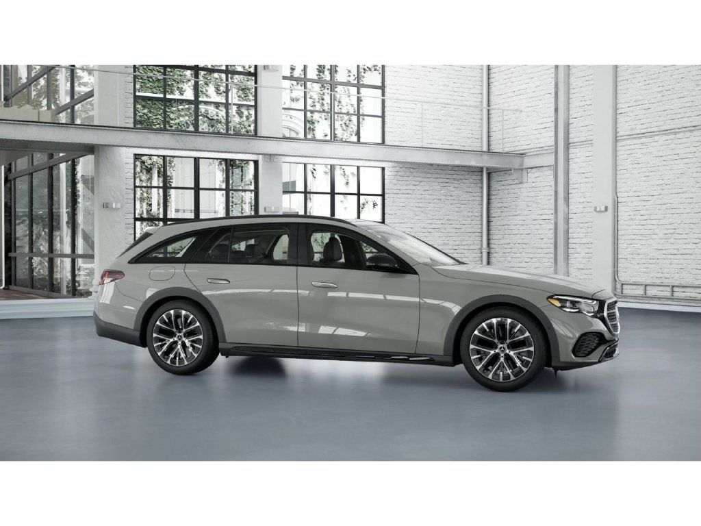 Used 2025 Mercedes-Benz E 450 4MATIC All-Terrain Wagon image 14