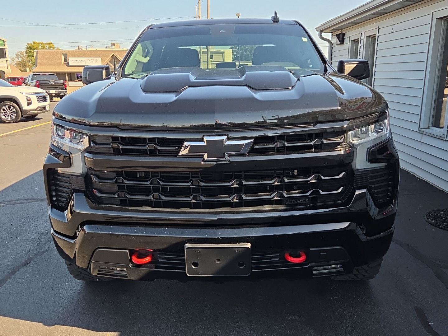 Used 2023 Chevrolet Silverado 1500 LT Trail Boss w/ Protection Package AWD/4WD image 9