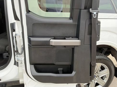 Used 2019 Ford F150 XLT w/ Equipment Group 302A Luxury AWD/4WD image 42