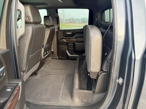 Used 2022 GMC Sierra 1500 SLT w/ SLT Convenience Package AWD/4WD image 40