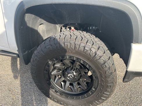 Used 2022 Chevrolet Silverado 3500 High Country w/ Z71 Off-Road Package image 12