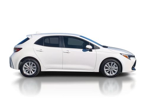 Used 2025 Toyota Corolla SE image 9