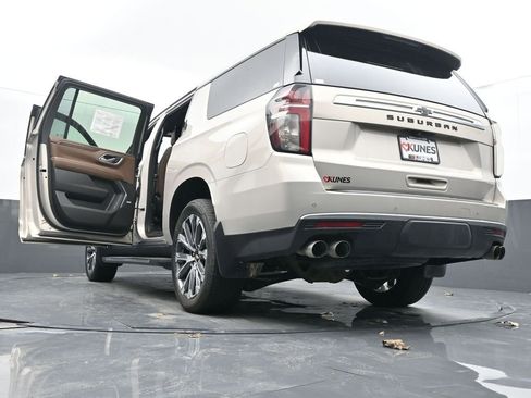 Used 2021 Chevrolet Suburban High Country image 78