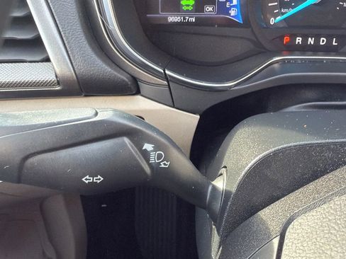 Used 2018 Ford Fusion SE image 14