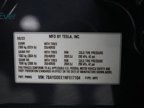 Used 2022 Tesla Model Y Long Range AWD/4WD image 28