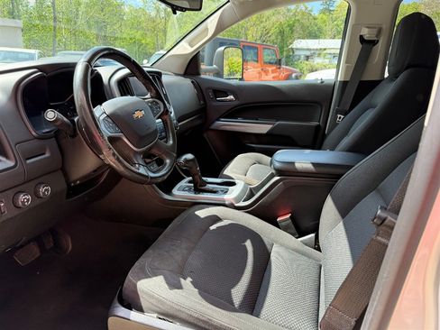 Used 2019 Chevrolet Colorado LT w/ LT Convenience Package AWD/4WD image 8