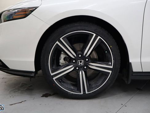 Used 2024 Honda Accord Sport image 12