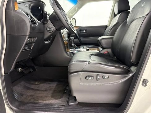 Used 2014 INFINITI QX80 4WD w/ Theater Package image 14