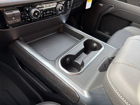 New 2026 Chevrolet Silverado 3500 LTZ w/ LTZ Convenience Package AWD/4WD image 24
