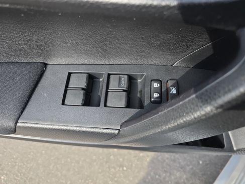 Used 2018 Toyota Corolla L image 28