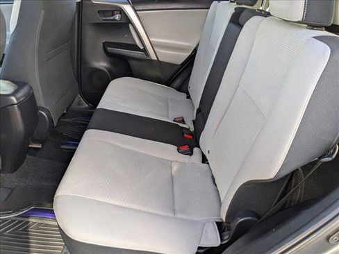 Used 2018 Toyota RAV4 XLE image 17