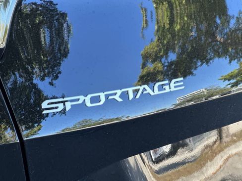 Used 2026 Kia Sportage SX FWD image 10