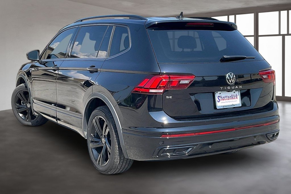 Used 2023 Volkswagen Tiguan SE R-Line FWD image 4