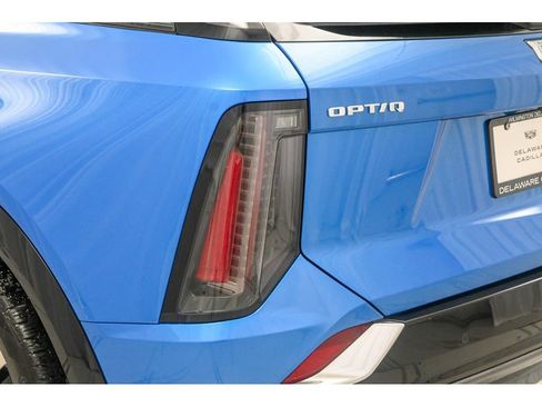 New 2026 Cadillac Optiq Luxury 2 image 11