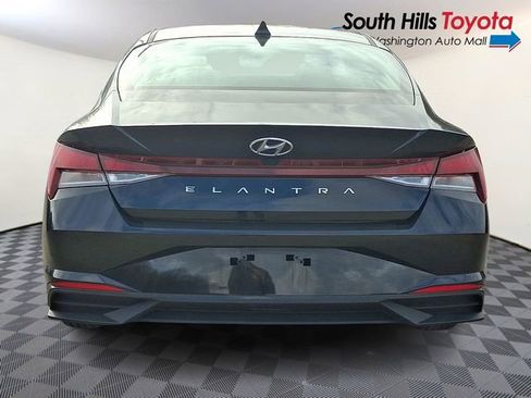 Used 2022 Hyundai Elantra SEL image 5