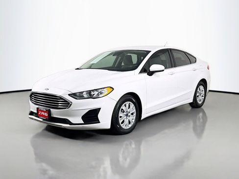 Used 2019 Ford Fusion S FWD image 1