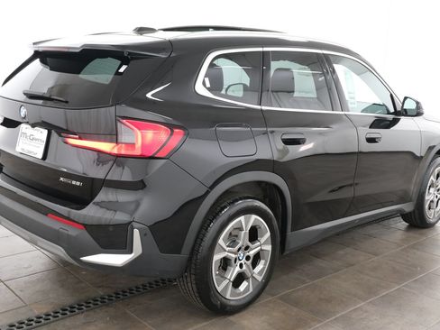 Used 2023 BMW X1 xDrive28i w/ Convenience Package AWD/4WD image 5