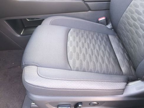 New 2025 Nissan Pathfinder SV image 23