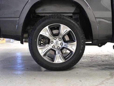 Certified 2021 RAM 1500 Laramie image 38