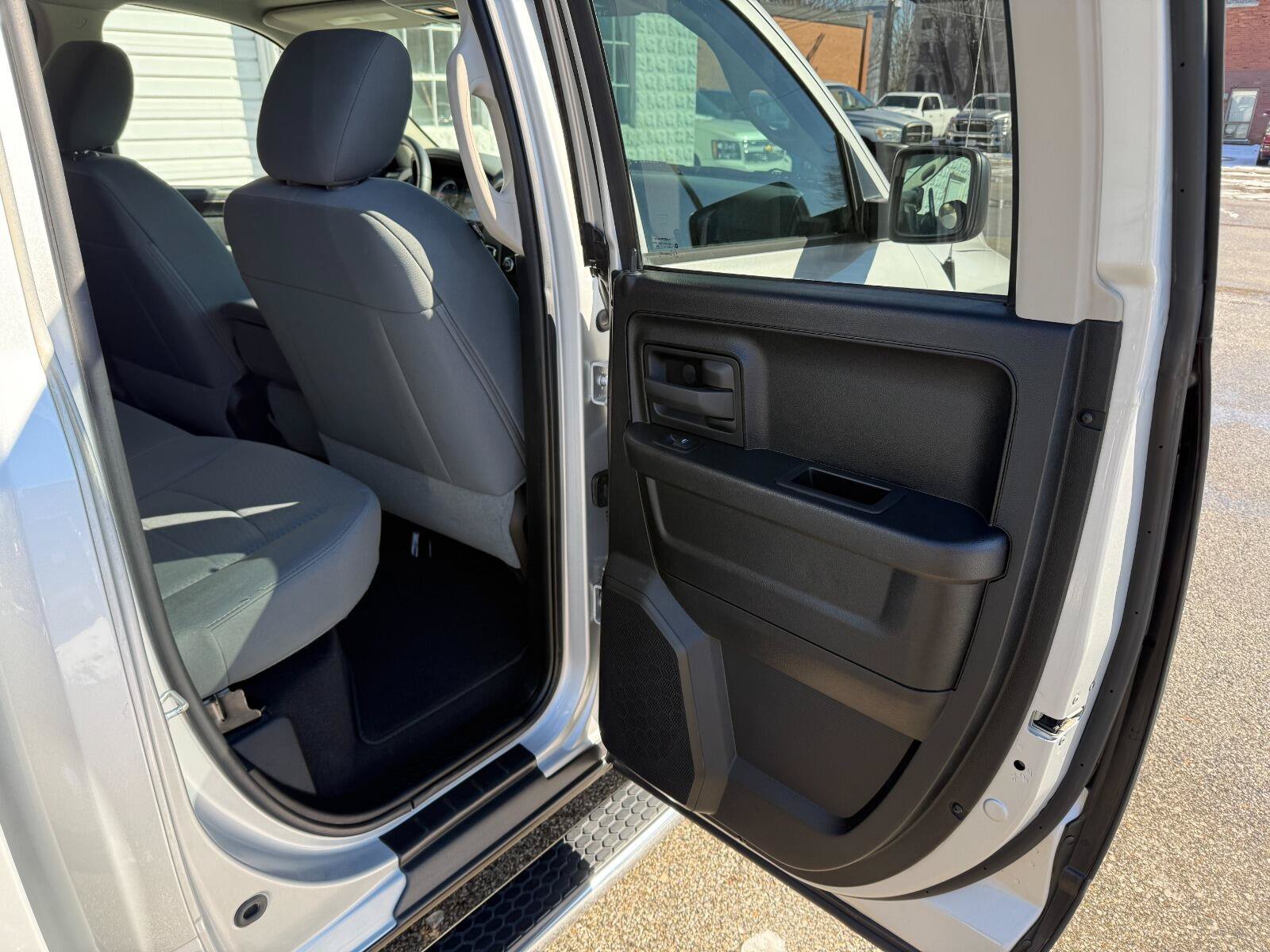 Used 2015 RAM 1500 Tradesman w/ Popular Equipment Group RWD image 17