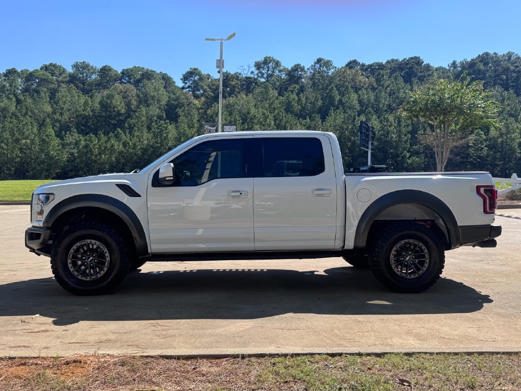 Used 2020 Ford F150 Raptor w/ Equipment Group 802A Luxury AWD/4WD image 6