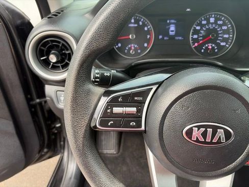 Used 2021 Kia Forte LXS FWD image 16